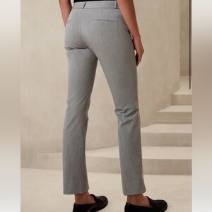 NWT Banana Republic Sloan Slim Pant, size US 2, Heather Gray